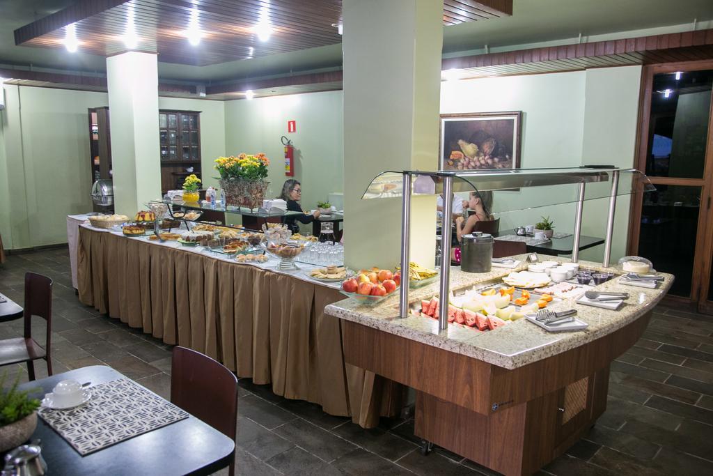 Hotel Veredas Paracatu Bagian luar foto