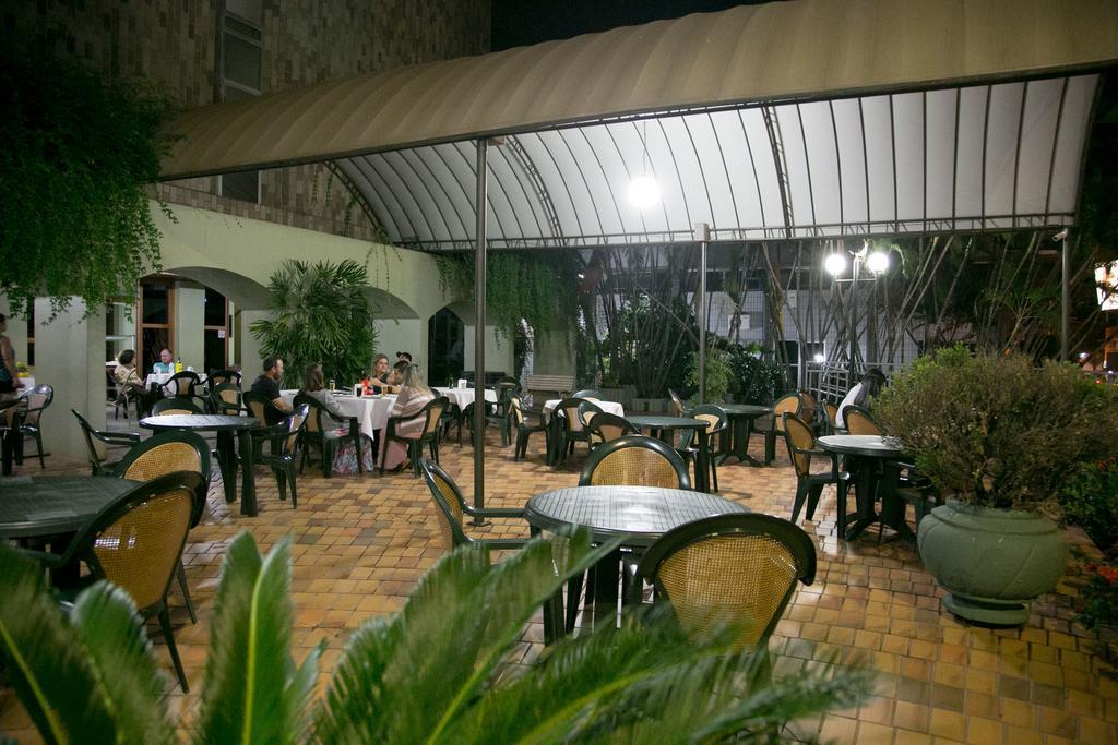 Hotel Veredas Paracatu Bagian luar foto