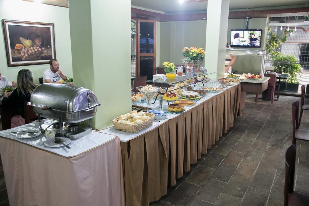 Hotel Veredas Paracatu Bagian luar foto